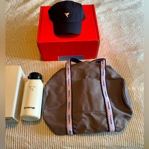 Birddogs Wall Street Banker Duffle, insulated thermos, baseball cap